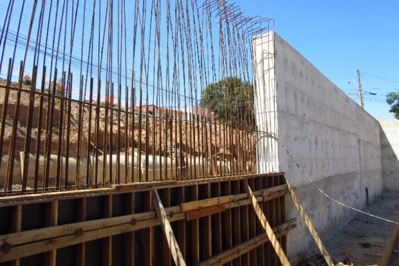 création de mur de soutènement